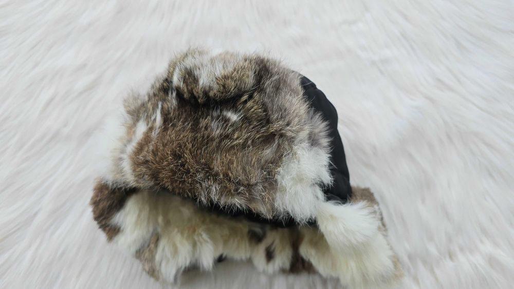 Шапка ушанка с естествен косъм