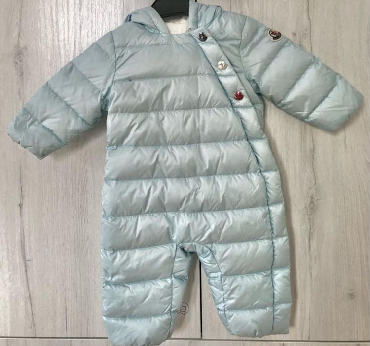 Combinezon moncler 12/18 luni
