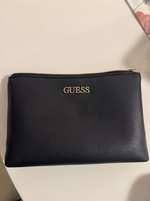 Оригинална дамска чанта Guess