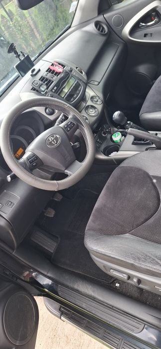 Vand Toyota rav-4   4x4