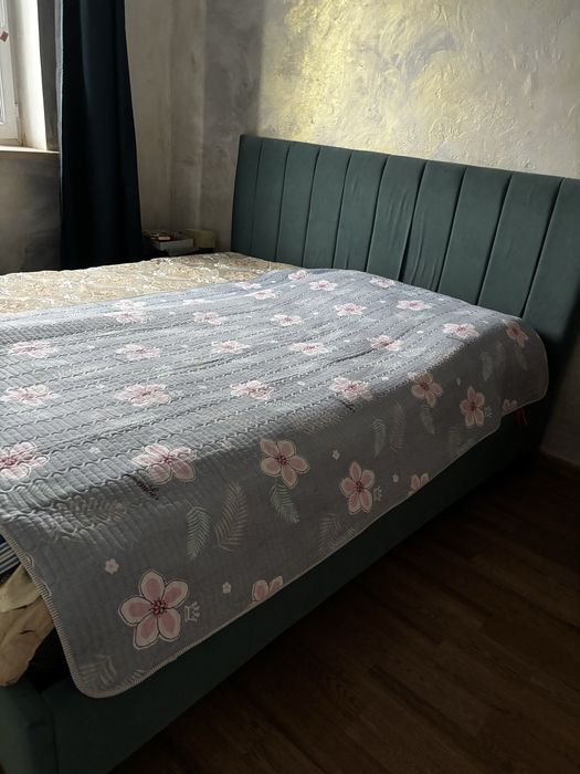 Кровать 200*200 бу