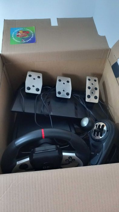 volan gaming rotire 0-1080°, force feedback decent + aplicatie, aproape ca nou