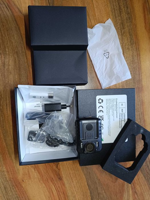 Камера за тяло SC09 1296P резолюция (2304*1296) 64ГБ СД Карта, IP66...