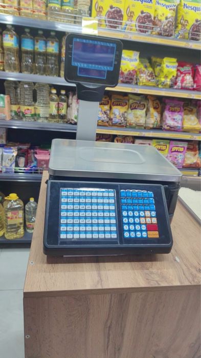 Продаем умаг весы почти новый