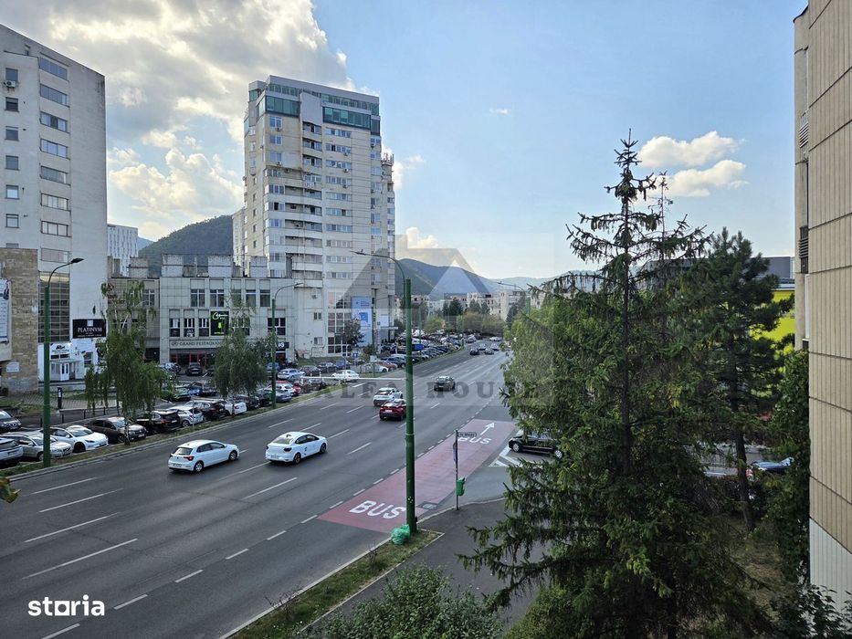 Apartament cu trei camere, Centrul Civic - Mesota - AFI Mall , etaj 2 — fotografia 1