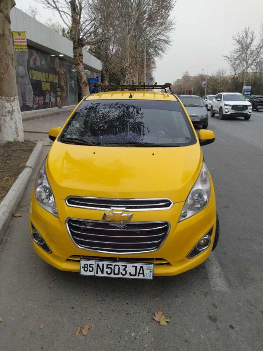 Moshina spark 2014 xolati yaxshi