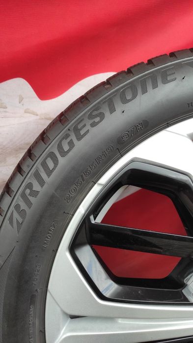 Оригинални джанти Ситроен Ц5 Х ДС 4 DS 7 Пежо 408 3008 гуми 205 55 19