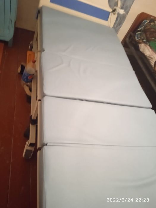 Медицинский кровать