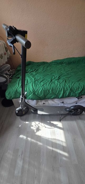 Trotinetă electrică Xiaomi Mijia 365 PRO – pliabilă, stare bună