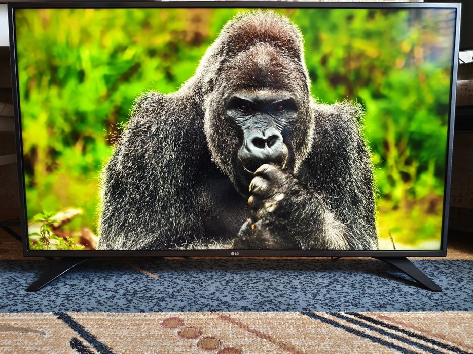 ТВ "LG" 49"-124см 4K UHD Смарт