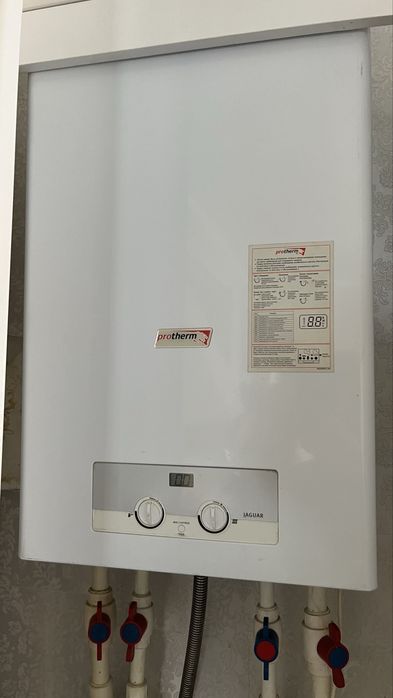 Срочна продам котел настеный