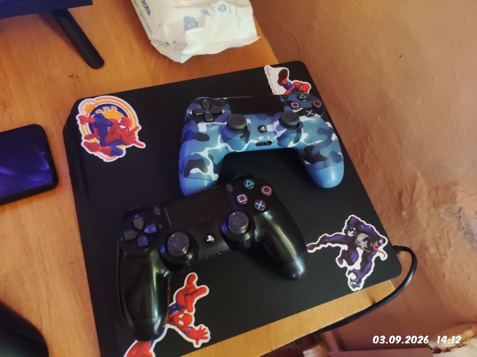 PlayStation 4 slim