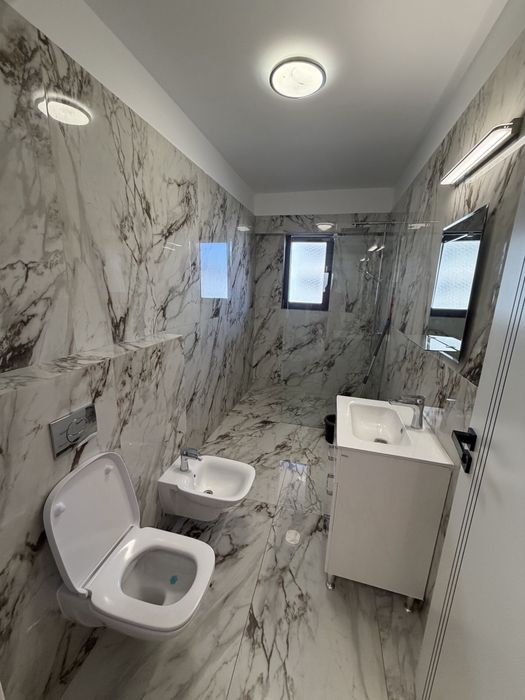 Inchiriez apartament 2 camere Dem Radulescu Ramnicu Valcea