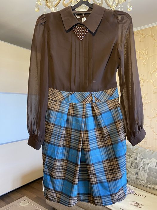 Продам платья разные