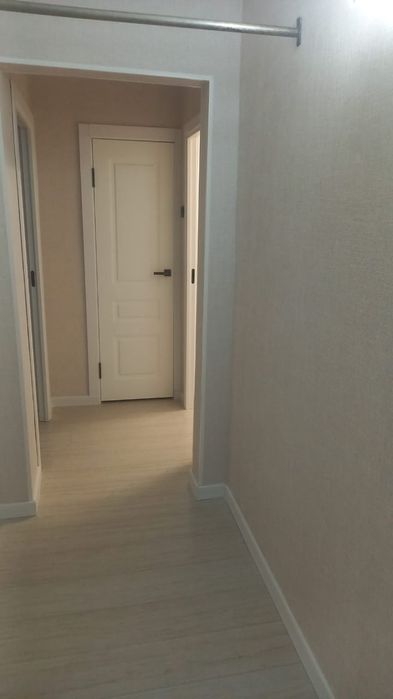 Продам 4 комнатную  квартуру