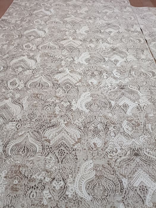 Gilam sotiladi xolati yaxshi