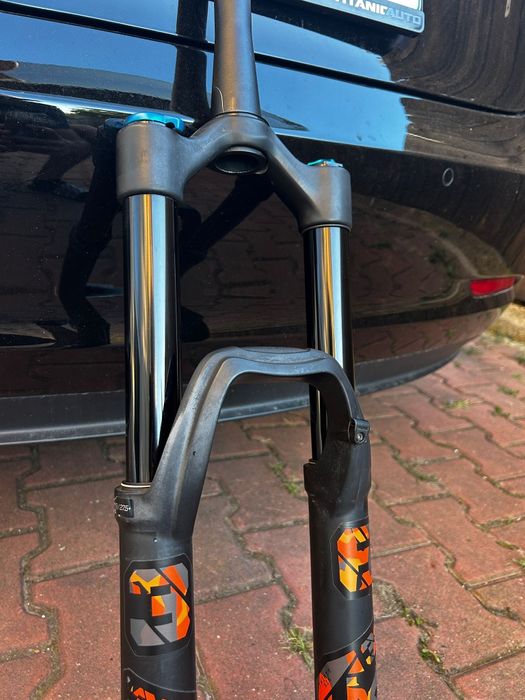 Furca FOX 36 180mm, Performance Elite Float, 27.5/29” boost, 15*110mm