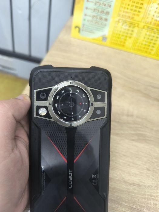 Продам игравой телефон