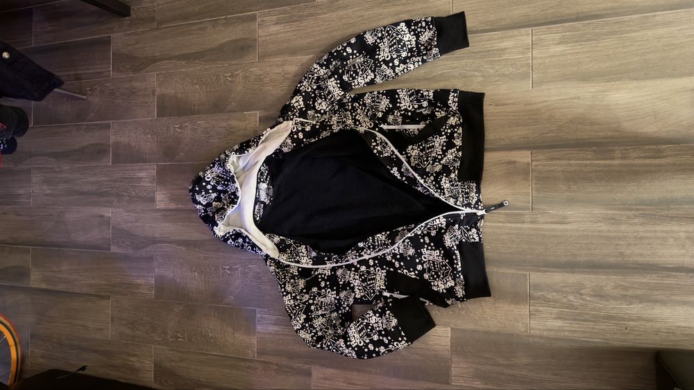 Y2K суичър Akademiks Head Cracks Boxy Fit