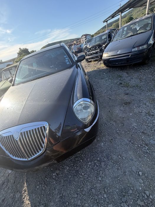 Ланчия Тезис 2.4 JTD 20V 175 к.с., 2002 г. – На части