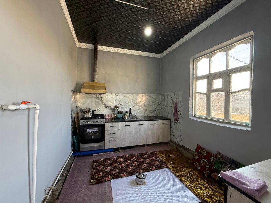 Umumiy maydoni 35 sotiqli  hovli sotiladi