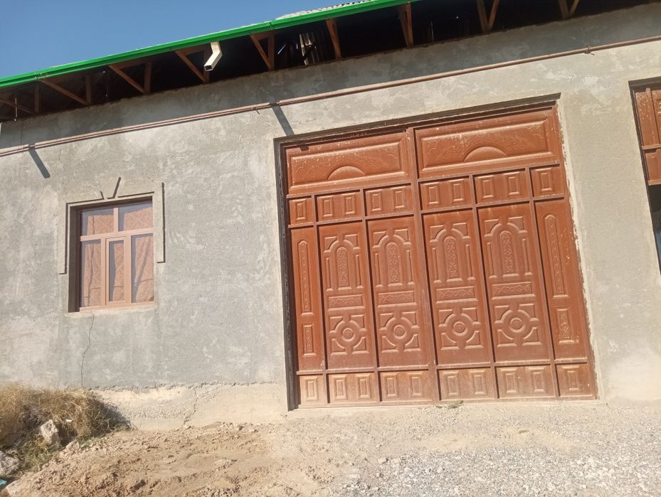 Карши шахрида янги курилган уй сотилади,6 сотих,7 хона,3 хонаси тайёр