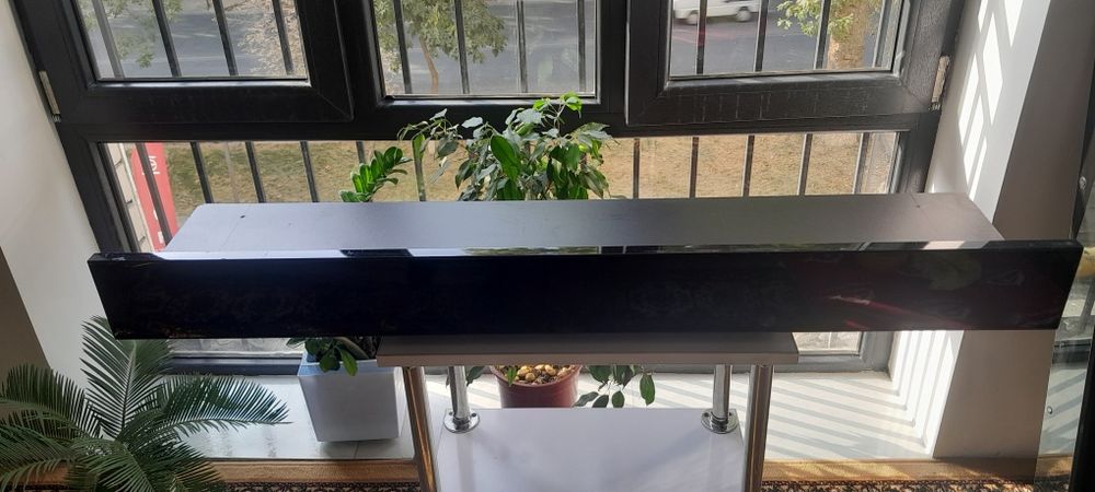 Полка навесная для офиса, дома и т.дкниг,магазинов