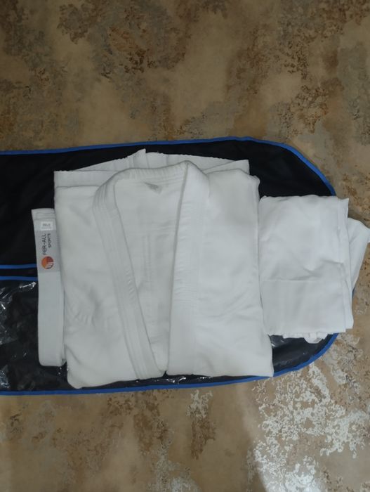 Продам кимоно для борьбы дзю-до