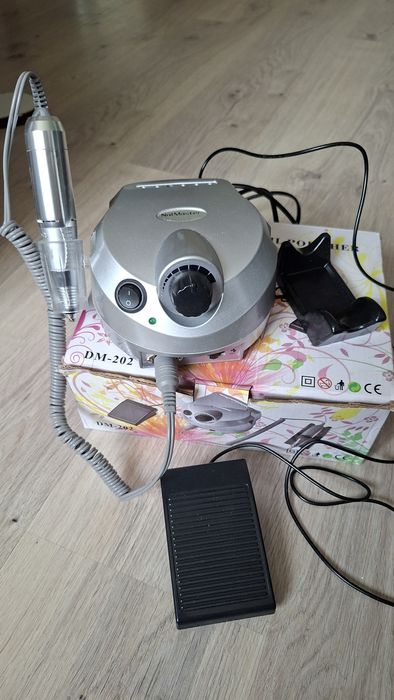 Професионална електрическа пила за маникюр