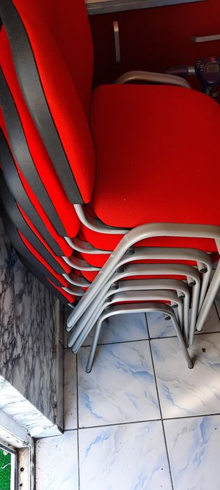 Scaun birou vizitare NOU, textil rosu