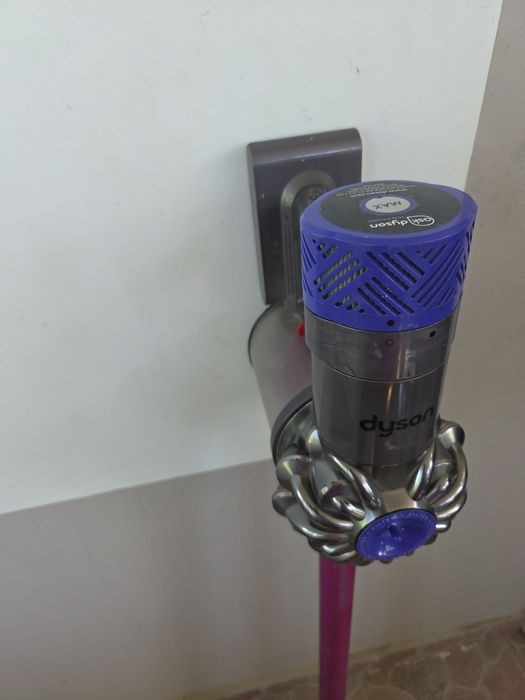 Безжична ръчна прахосмукачка Dyson