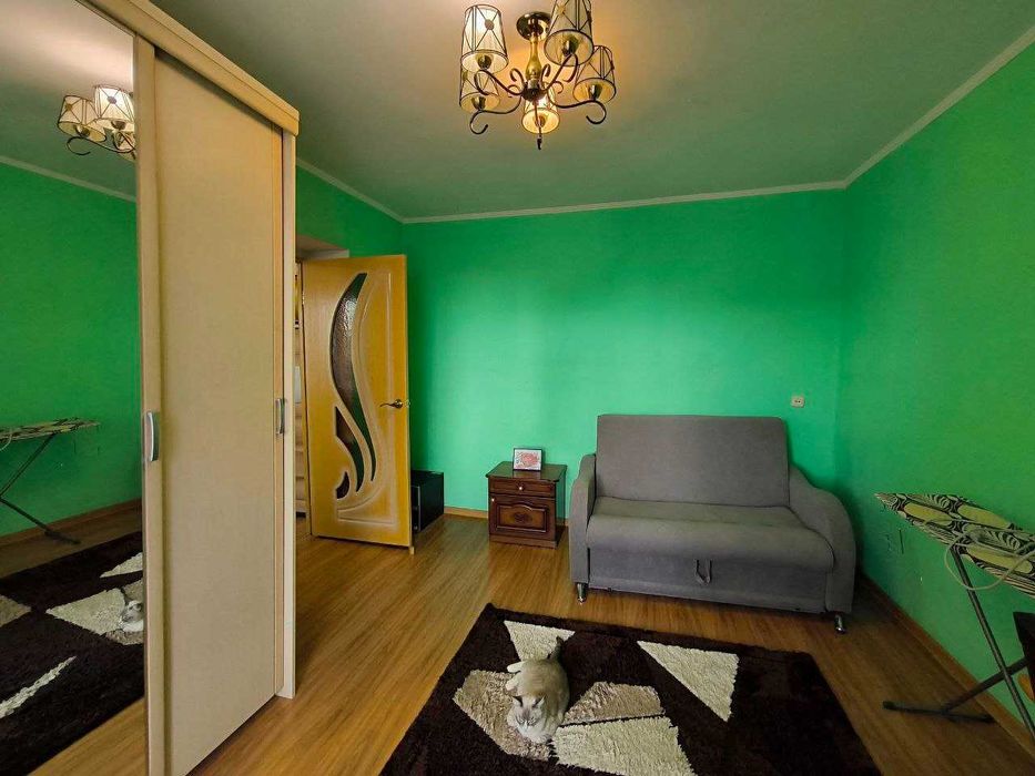 Продам 3 комн. кв. Стадион