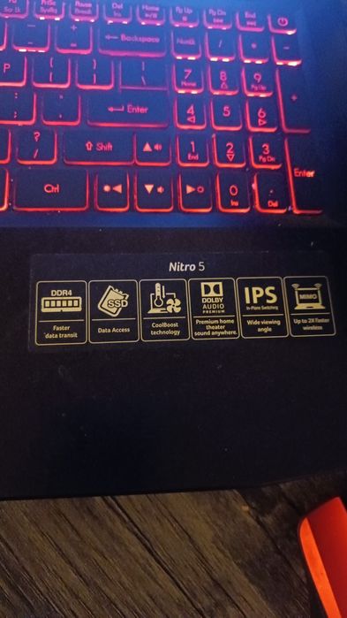 Vând laptop gaming acer nitro 5