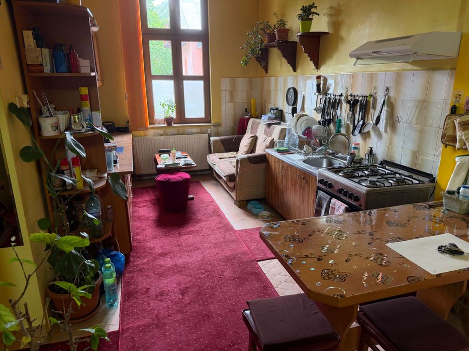 Casă de vânzare – Sinaia, zonă centrală, lângă Hotel International