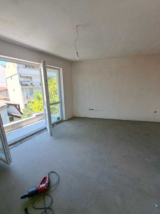 Продава се Тристаен апартамент в Варна, Център - 101 кв.м за 1509 €/кв.м - Снимка #11