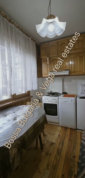 Продава се Тристаен апартамент в Горна Оряховица - 75 кв.м за 1156 €/кв.м - Снимка #6