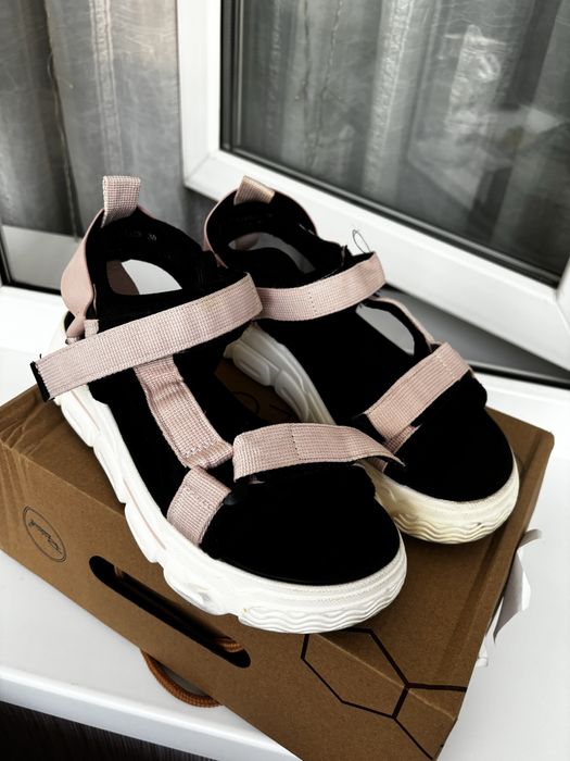 Сандали Respect