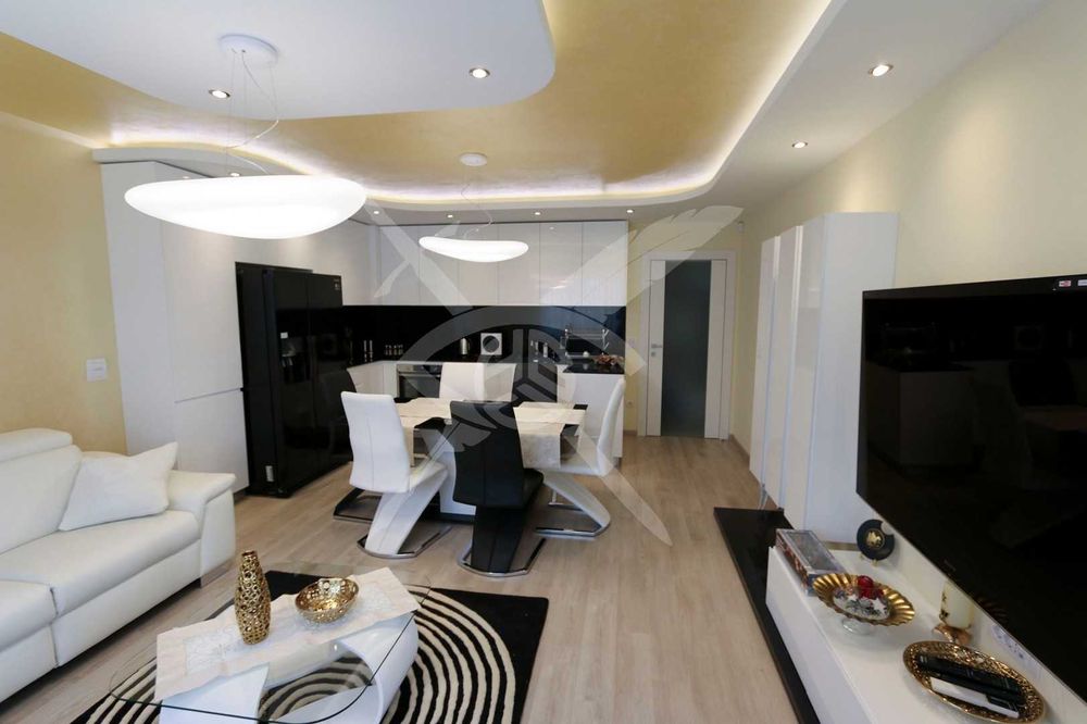 Дава се под наем Тристаен апартамент в София, Център - 119 кв.м за 1190 € - Снимка #4