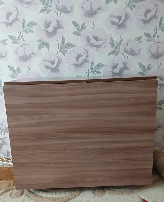 Продам  стол ноаый