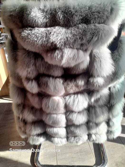 Дълъг елек с качулка естествен косъм