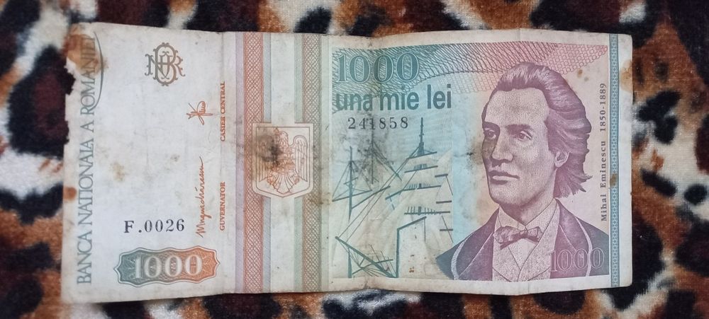 Vand 4 bacnote vechi pentru colectionari