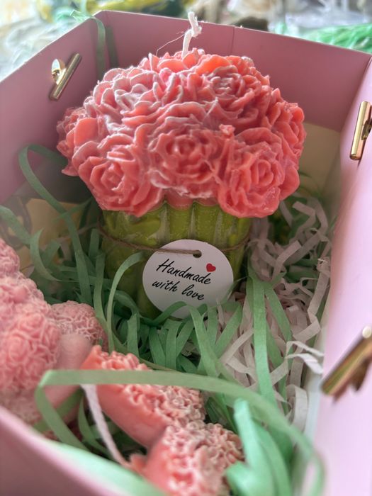 Lumânări parfumate realizate manual – unice și elegante