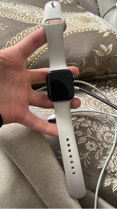 Эпл вотч se2 watch