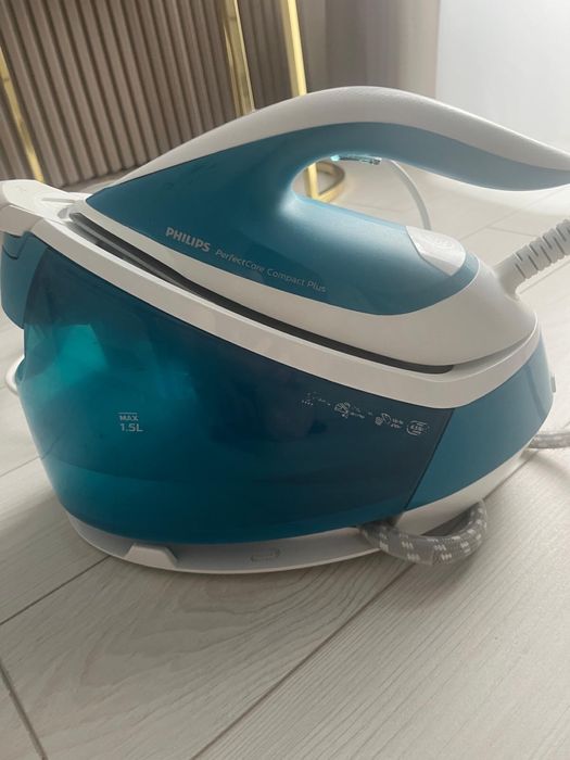 Stație de călcat Philips PerfectCare Compact Plus