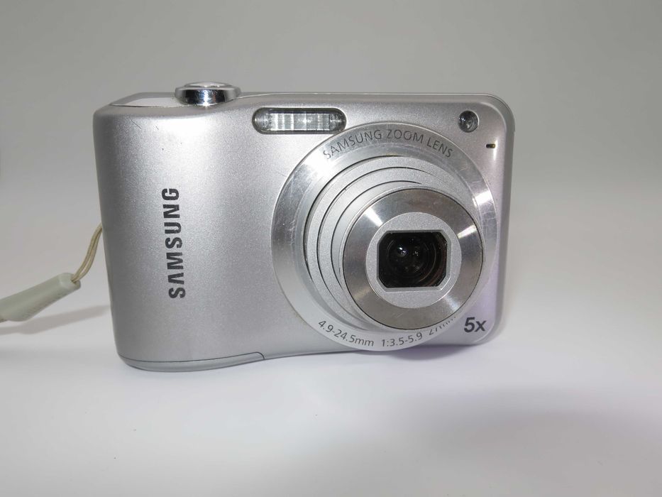 Samsung ES30 ултра компактен цифров фотоапарат, дигитална камера