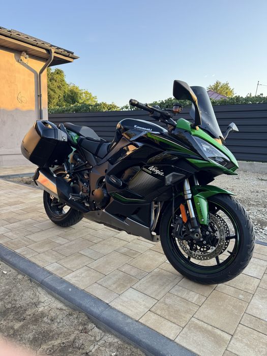 Kawasaki 1000sx 2023, 10.750 km super pret cadou standere fata/spate