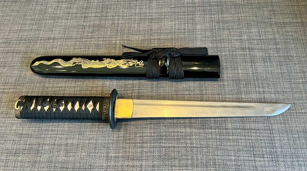 Японски Tanto нож / mini katana – заточен