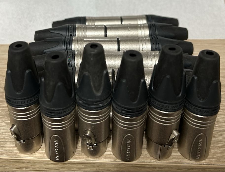 Mufe XLR NEUTRIK mama+tata