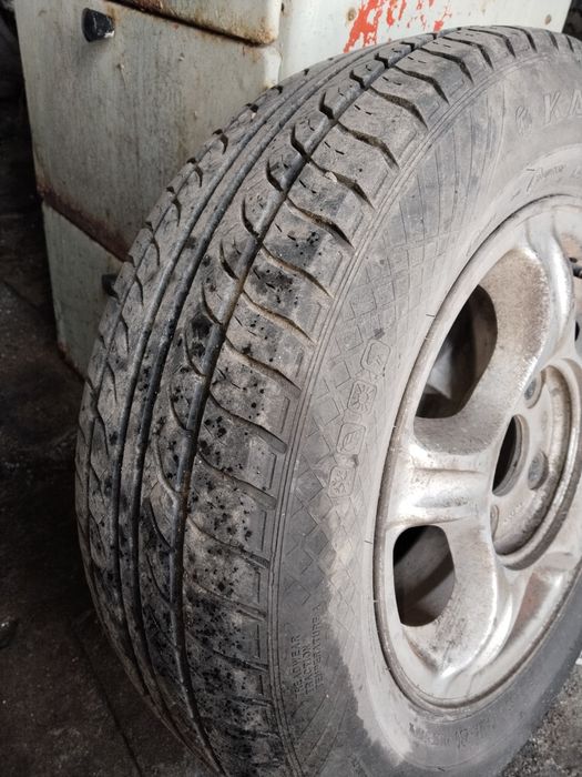 Продам резину летнюю