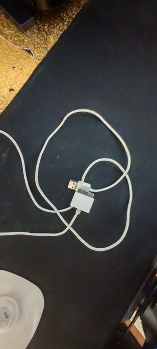 iPhone 4 in stare decentă